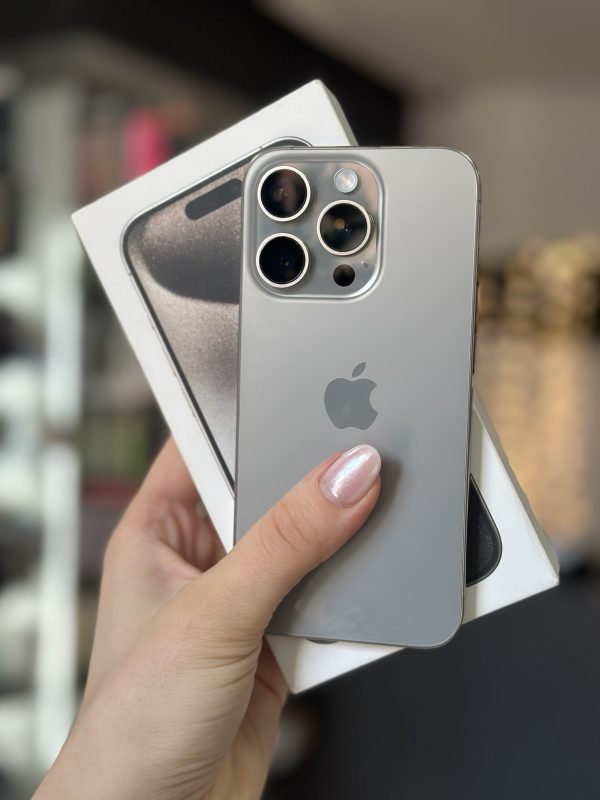 Apple Iphone 15 Pro 128GB Natural Titanium | 100% zdravlje baterije | eSIM | polovan