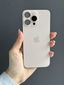 Apple Iphone 16 Pro Max 256GB Desert Titanium | 100% zdravlje | polovan