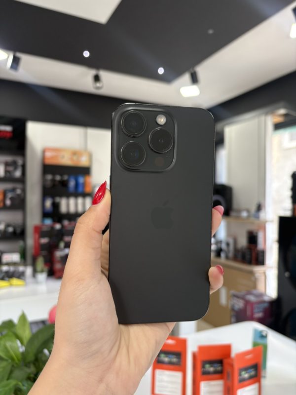 Apple Iphone 15 Pro 128GB Black Titanium | 90% zdravlje baterije | polovan